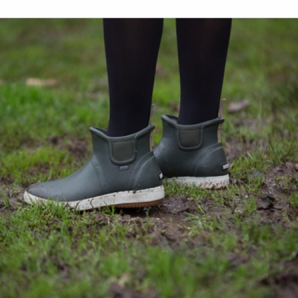 Bogs Quinn Slip On in Loden Sz 10 NIB! - Picture 1 of 8